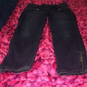 Jeans with a zipper